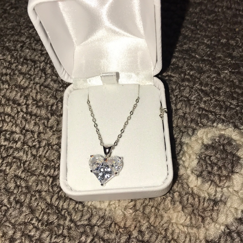 Heart CC necklace